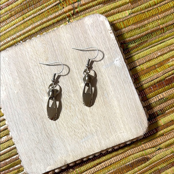 163.  UNIQUE ZIPPER PULL Elegant Silver Earrings - Picture 1 of 7